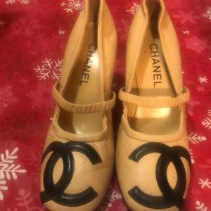 Nice heels perfect for Christmas CHANEL